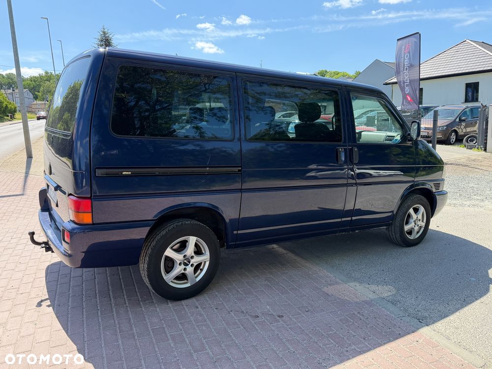 Volkswagen Caravelle - 5