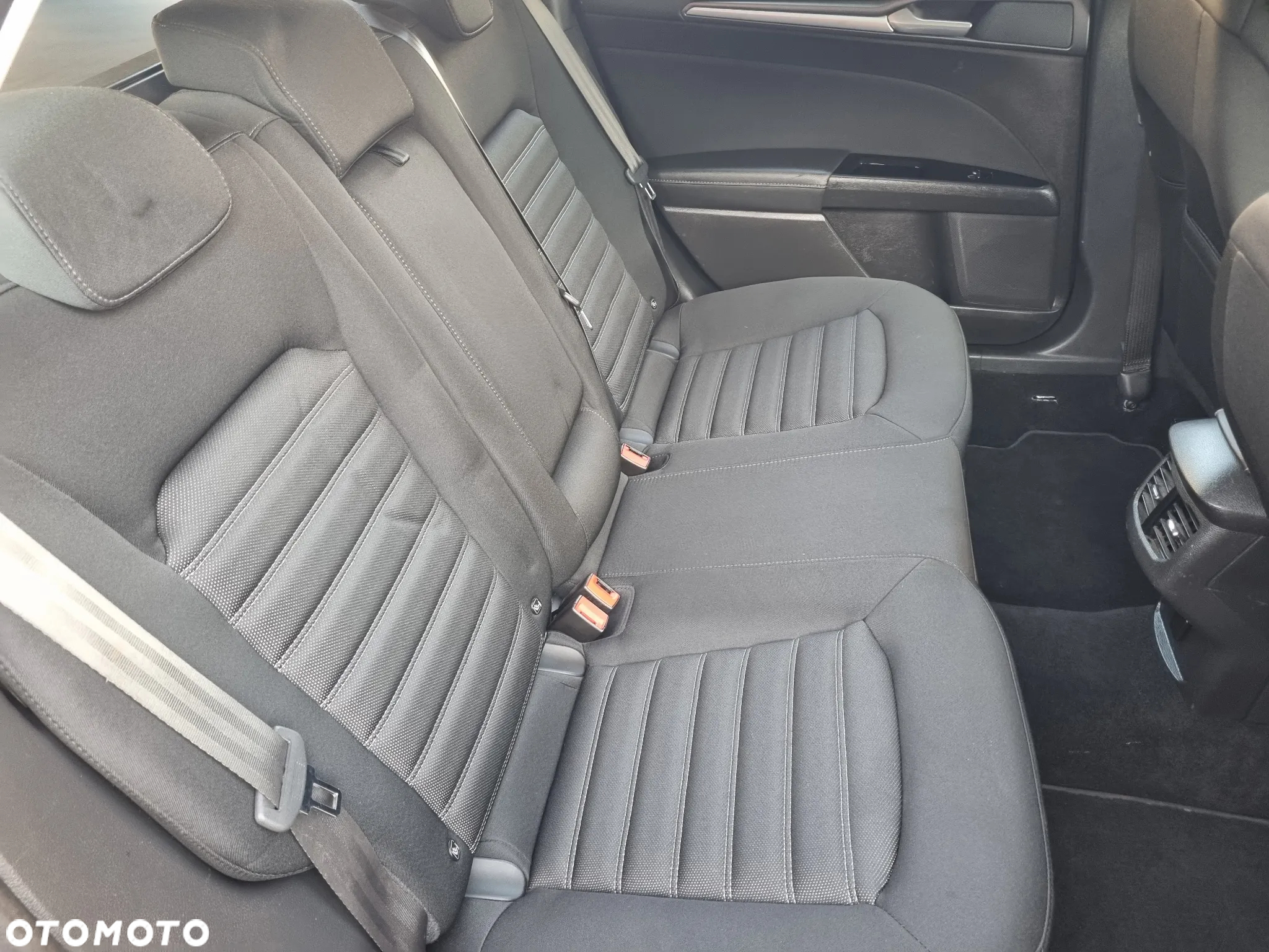 Ford Mondeo 2.0 TDCi ECOnetic Gold X (Trend) - 23