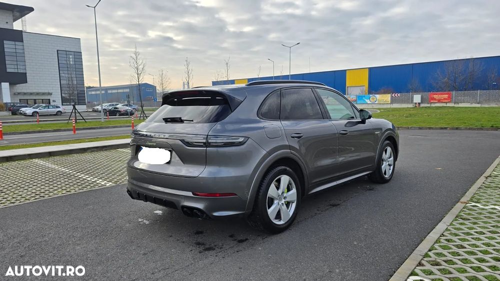 Porsche Cayenne E-Hybrid Tiptronic S - 4