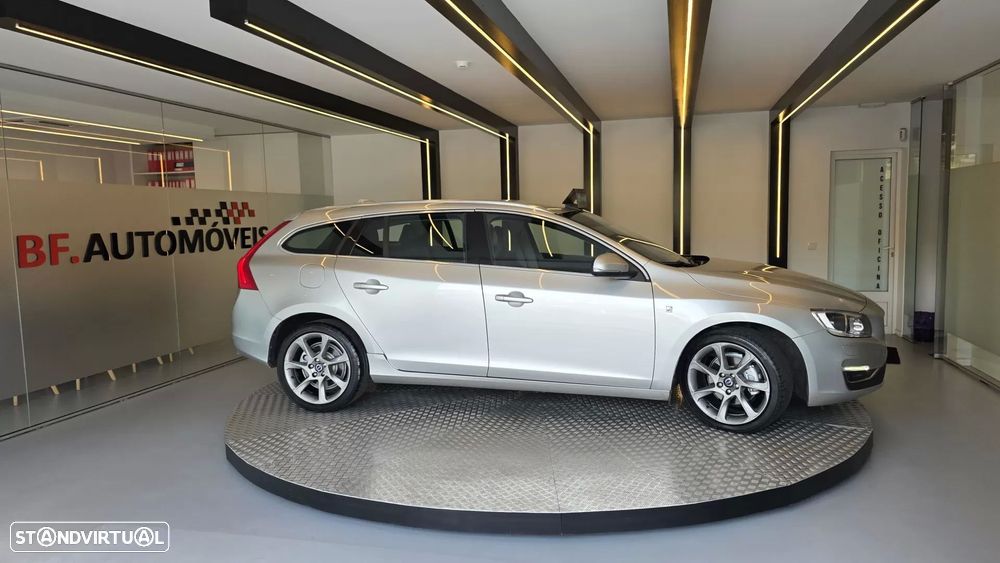 Volvo V60 2.0 D4 VOR - 9