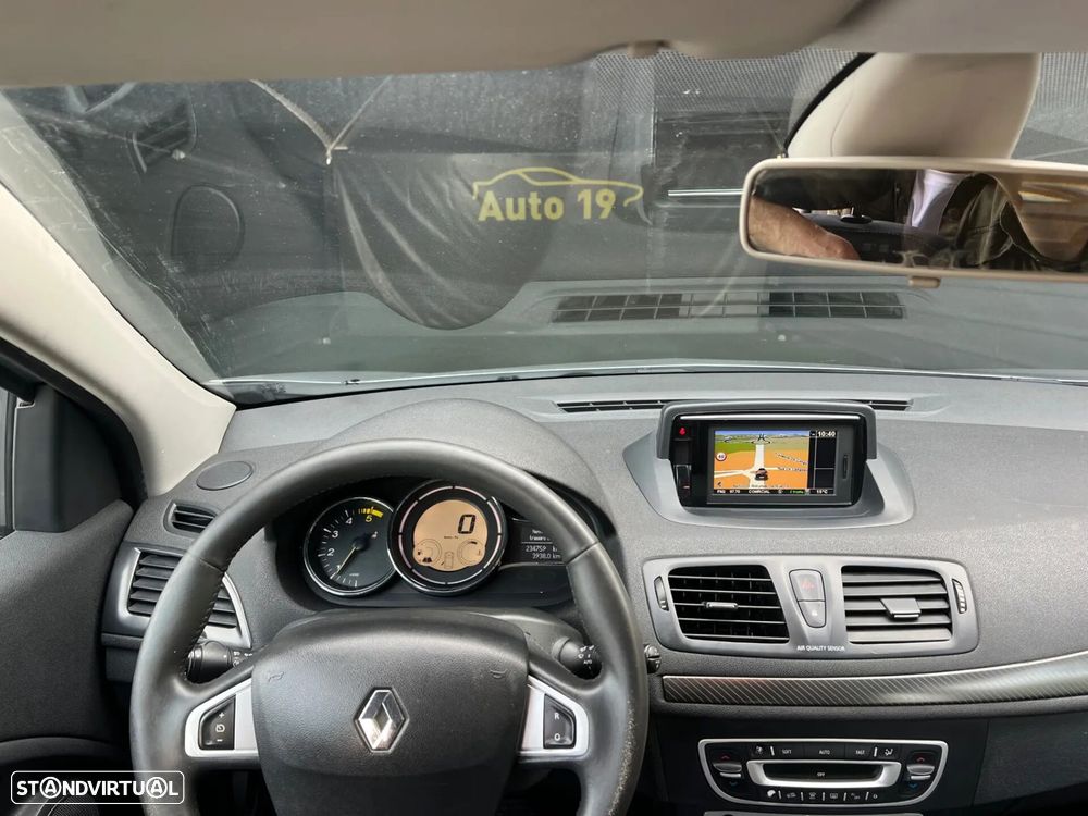 Renault Mégane Sport Tourer ENERGY dCi 110 EXPERIENCE - 10