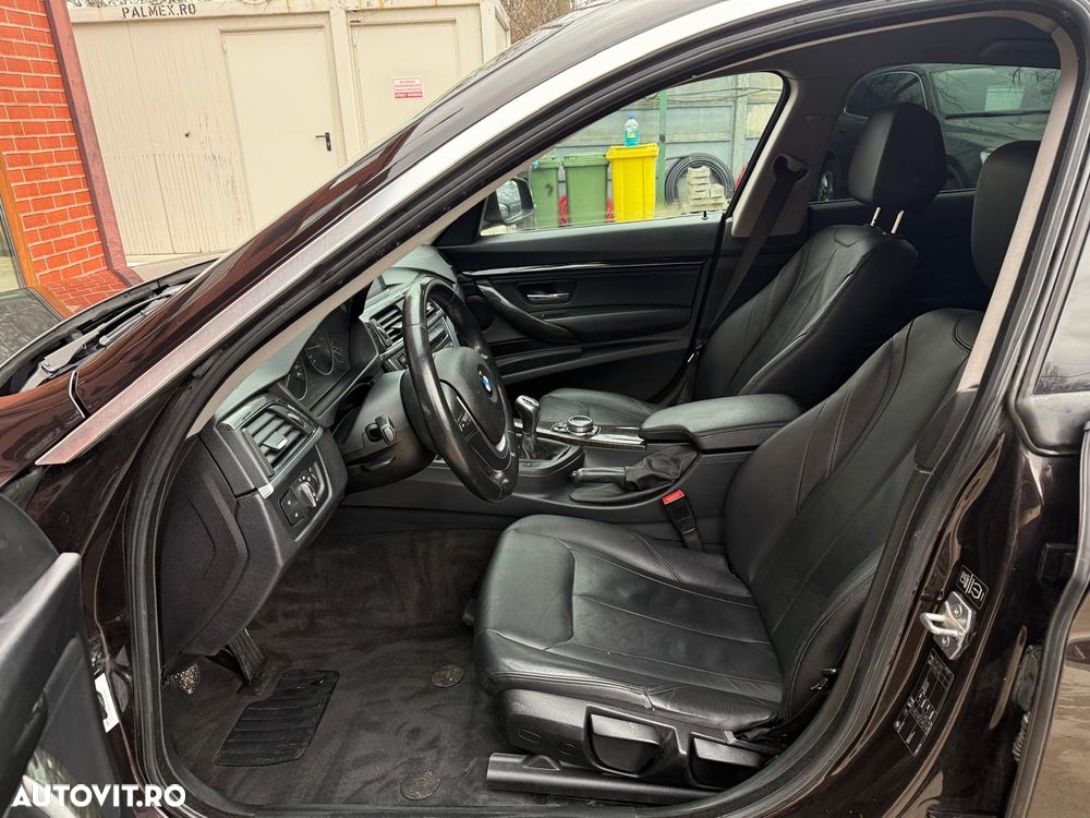 BMW Seria 3 320d GT Luxury Line - 14