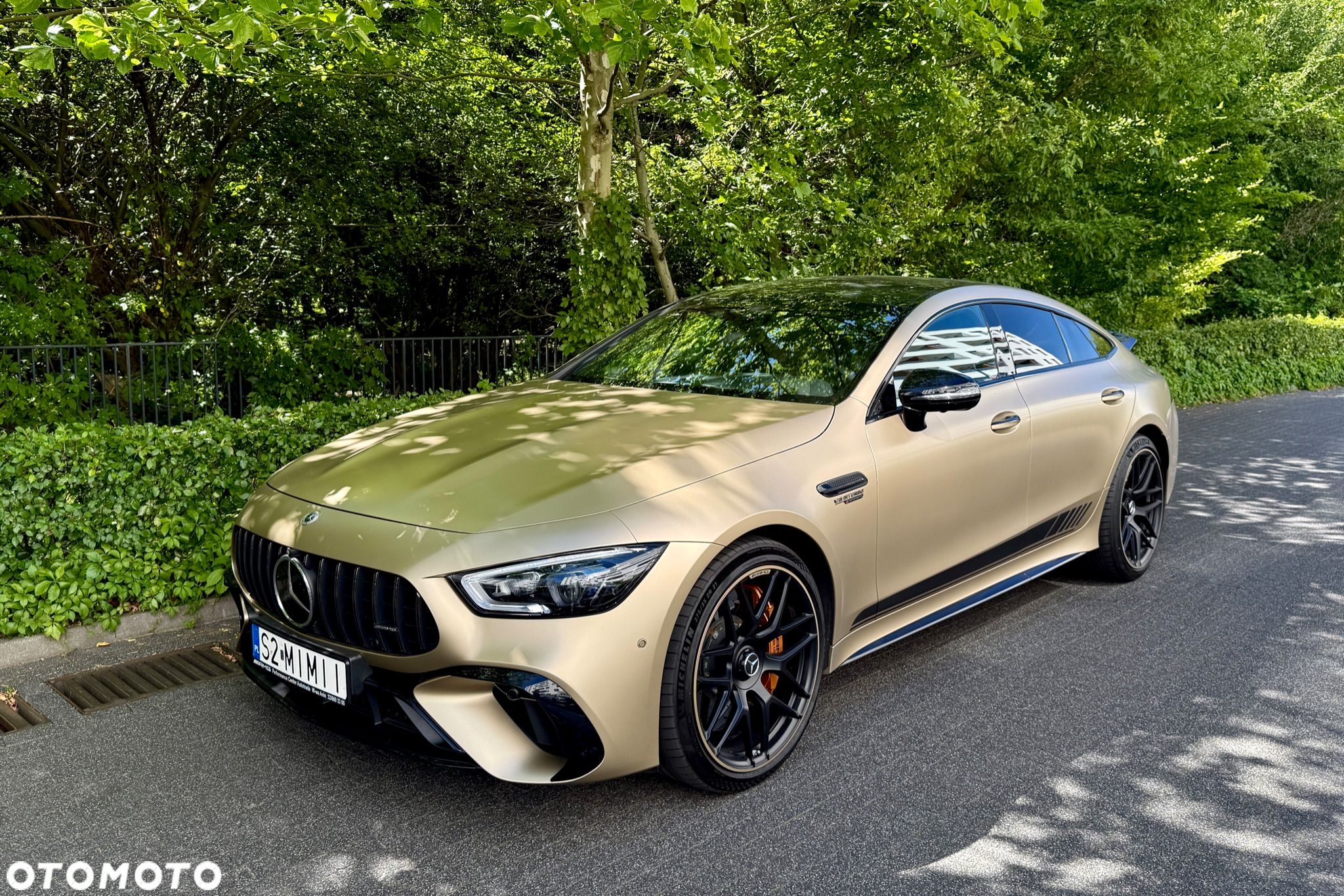 Mercedes-Benz AMG GT - 1