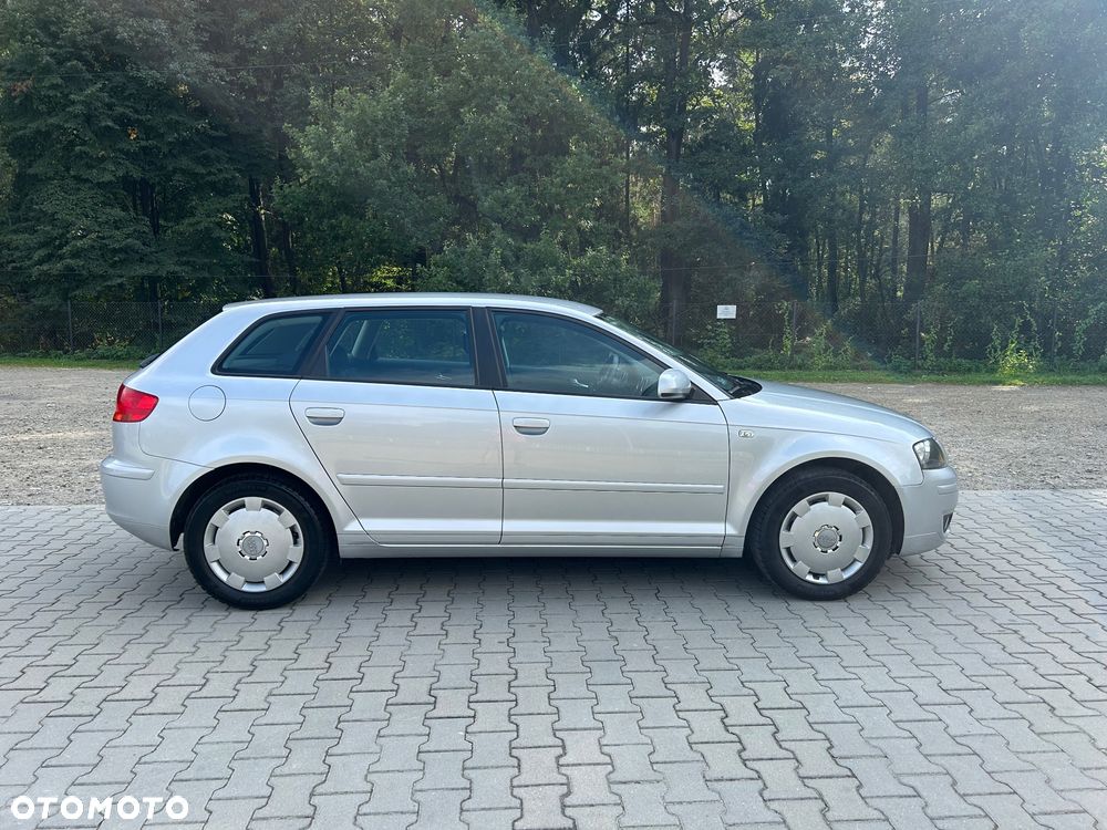 Audi A3 Sportback - 17