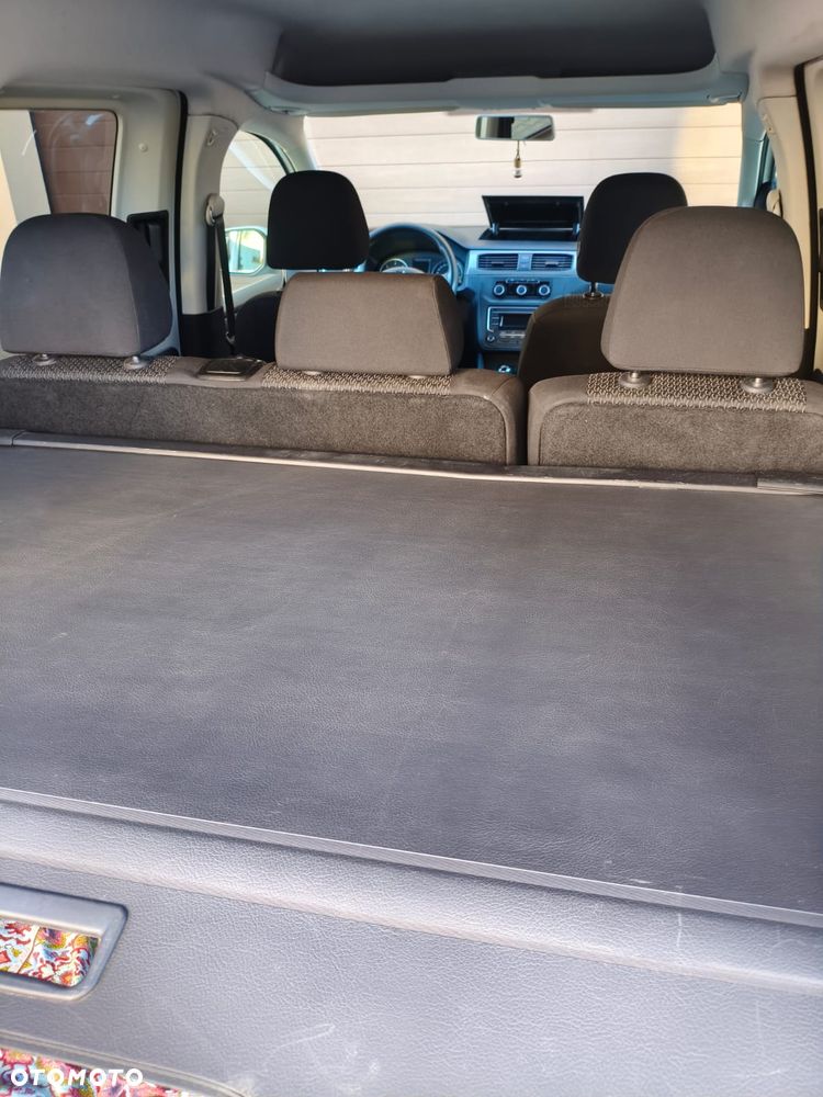 Volkswagen Caddy 2.0 TDI Comfortline - 12