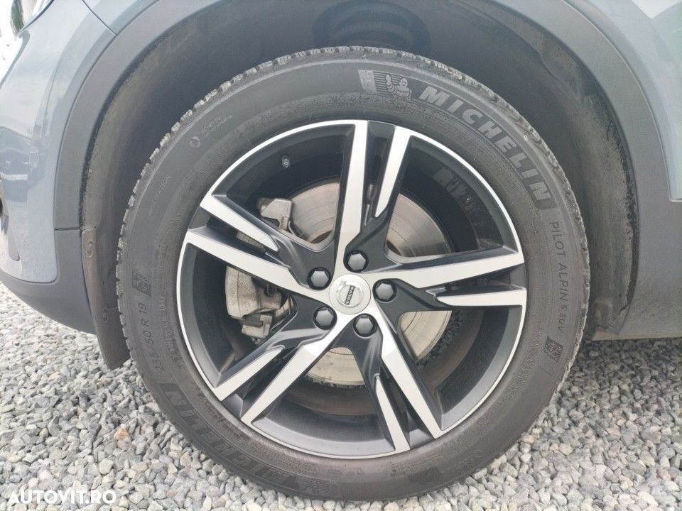 Volvo XC 40 - 22
