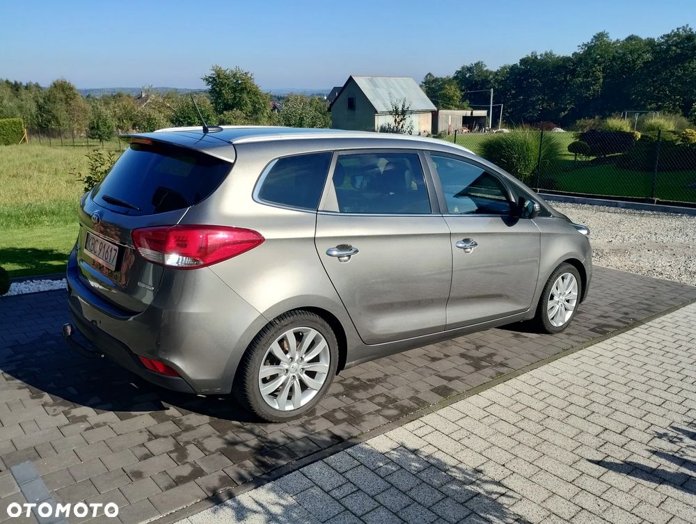 Kia Carens 1.7 CRDi XL 7os - 3