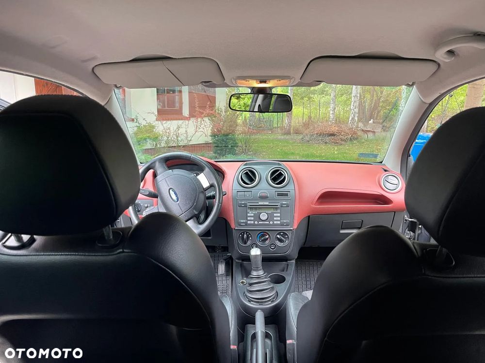 Ford Fiesta - 3