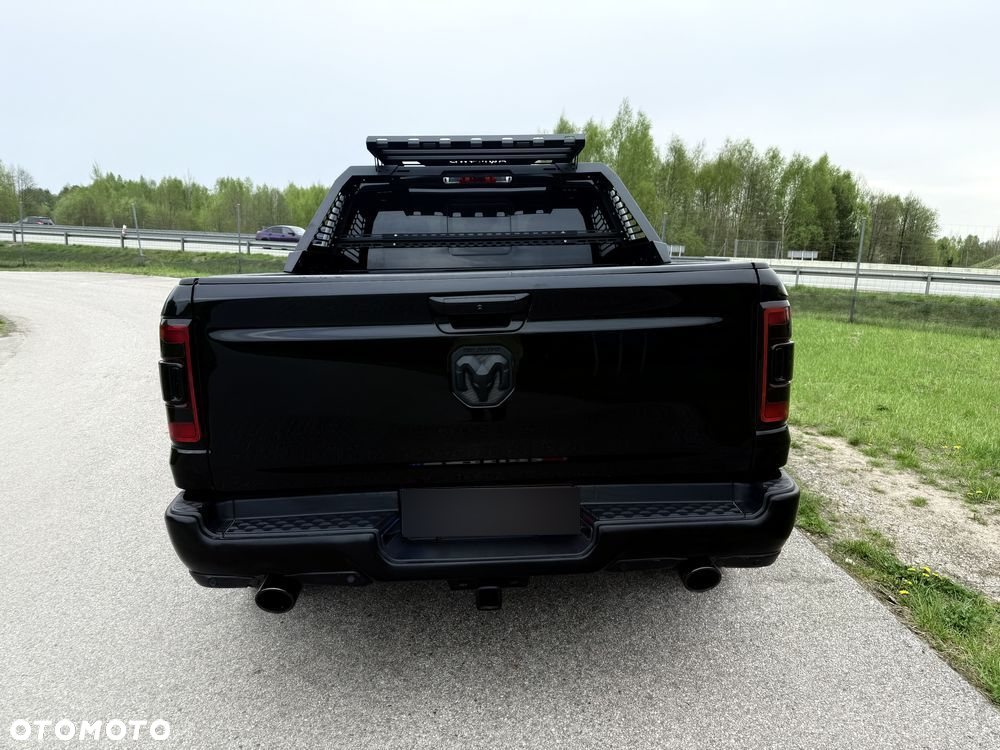 Dodge RAM 1500 5.7 4x4 - 8