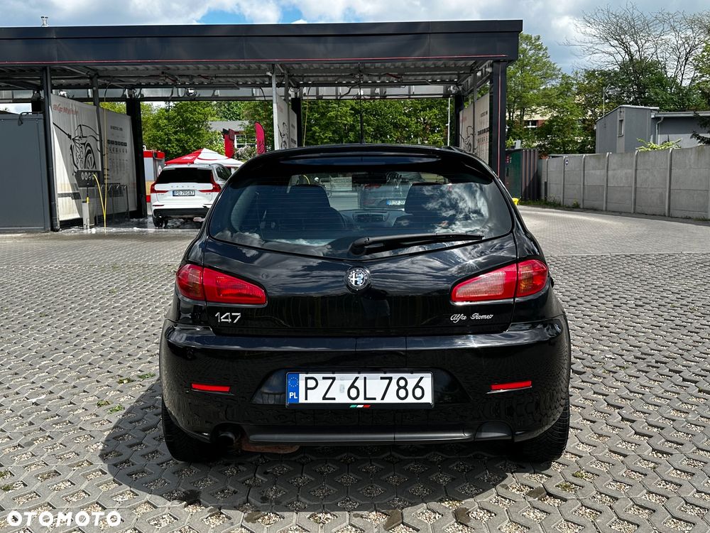 Alfa Romeo 147 1.6 Twin Spark 16V - 7