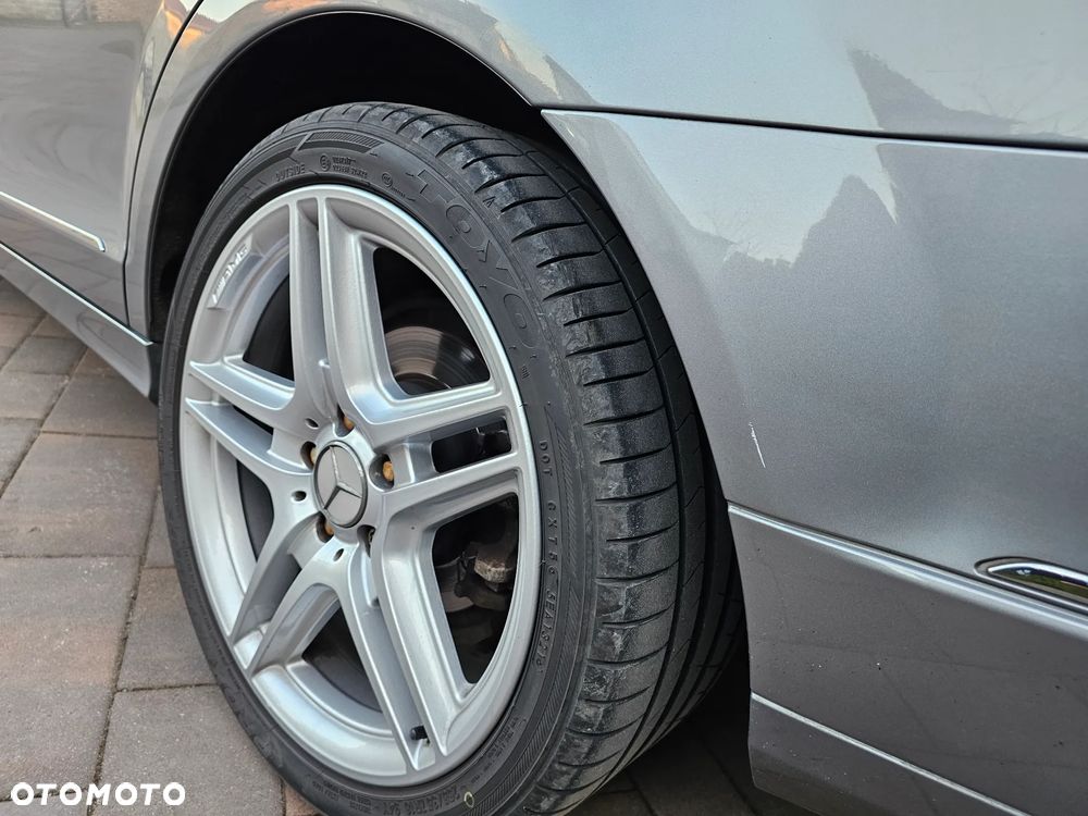 Mercedes-Benz Klasa C 180 CGI Automatik BlueEFFICIENCY - 9