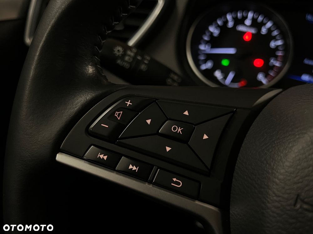 Nissan Qashqai 1.3 DIG-T N-CONNECTA - 37