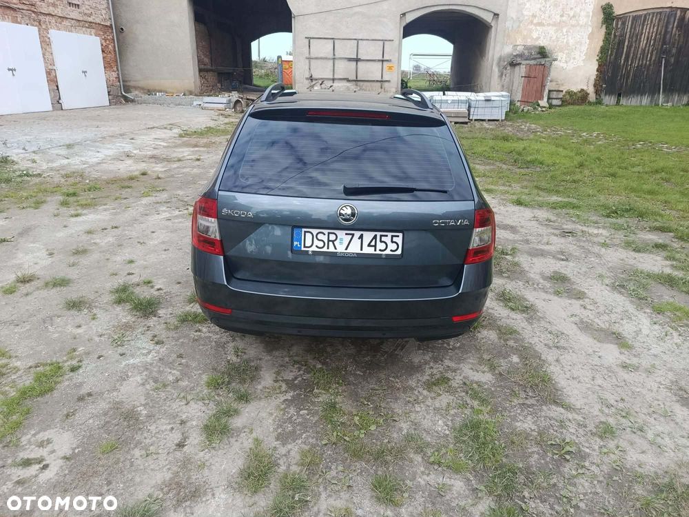 Skoda Octavia 2.0 TDI SCR Ambition DSG - 22