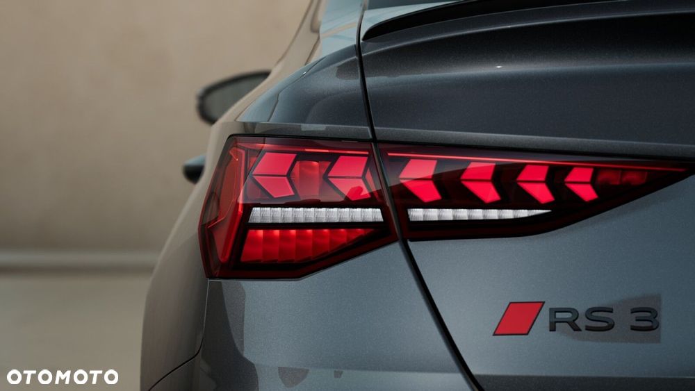 Audi RS3 Limousine - 7