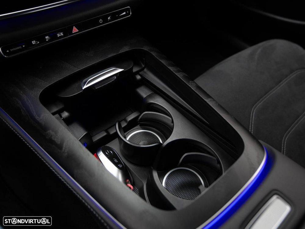 Mercedes-Benz E 300 de AMG Line - 28