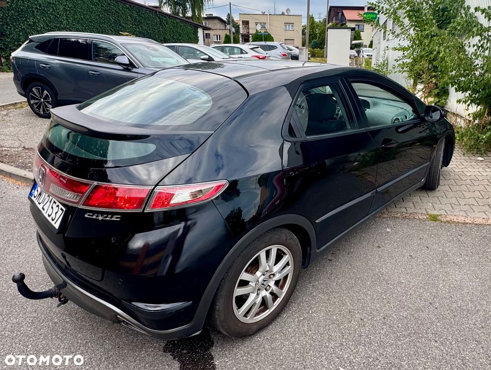 Honda Civic 1.8 Executive - 3