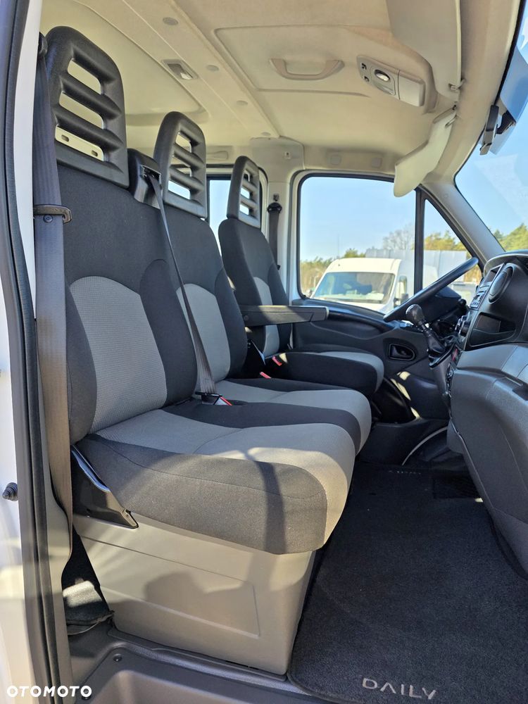 Iveco 35C17 3,0 HPI 170 KONNA DOKA BRYGADÓWKA 7 OSOBOWA 3,2M SKRZYNIA KLIMA 147T/KM PRZEBIEGU GWARANCJA BLIŻNIAKI DO 3,5T WEBASTO - 24