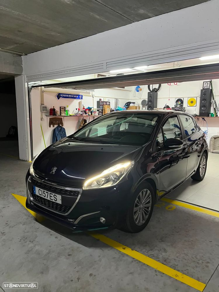 Peugeot 208 PureTech 82 Stop & Start Signature - 1