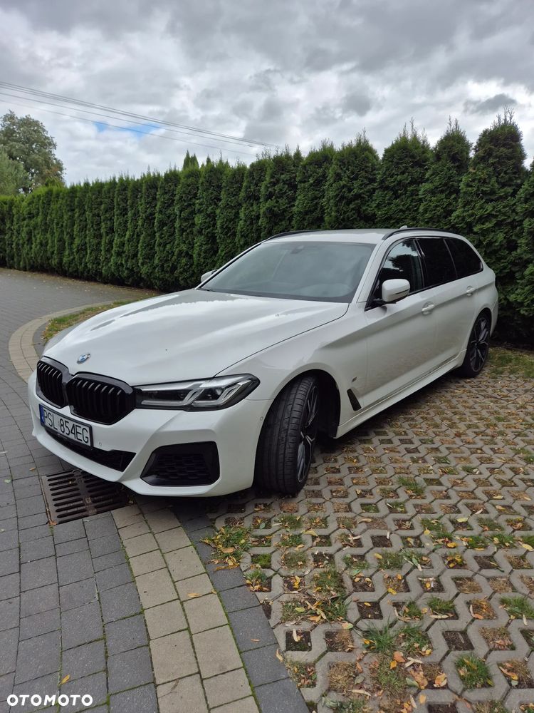 BMW 5 Series 2021 photo 2
