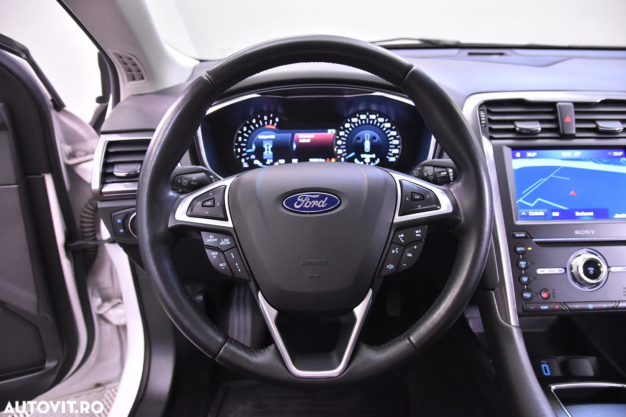 Ford Mondeo - 16