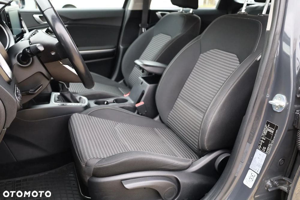 Kia Ceed 1.5 T-GDI M - 28