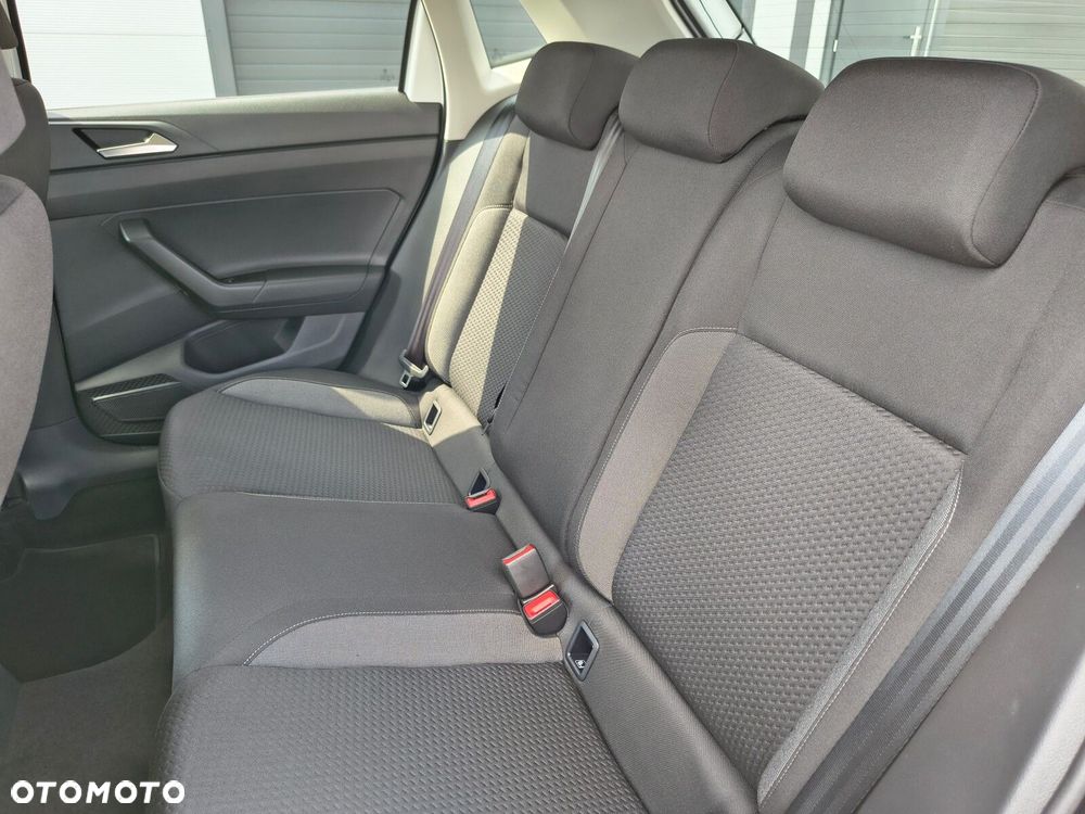 Volkswagen Polo - 23