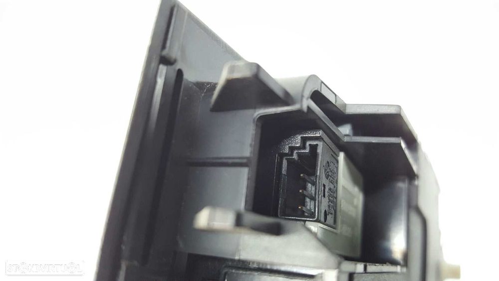 LUZ INTERIOR BMW SERIE 1 BERLINA (E81/E87) 118D - 7