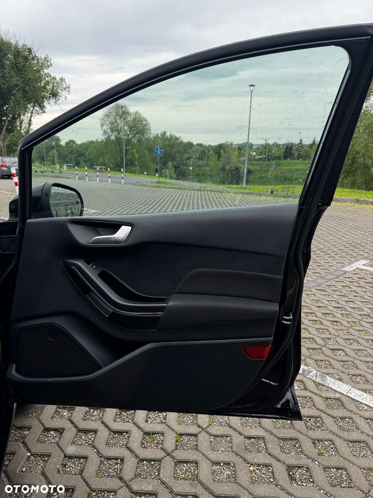 Ford Fiesta - 11
