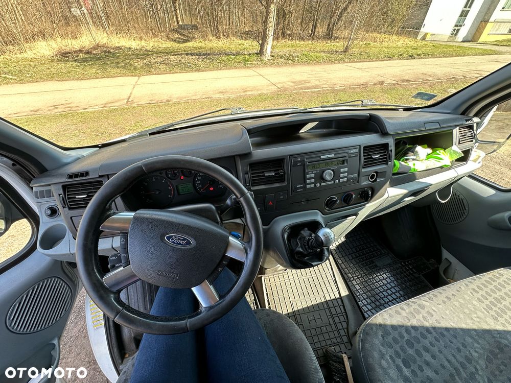 Ford Transit - 8