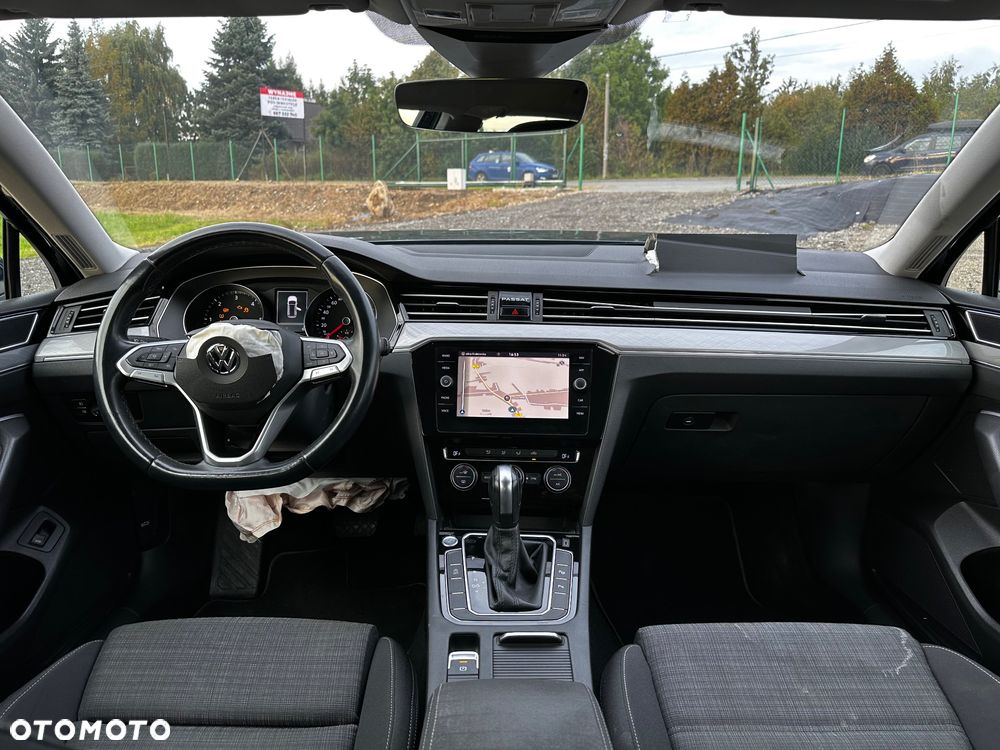Volkswagen Passat Variant 1.6 TDI SCR DSG Comfortline - 24