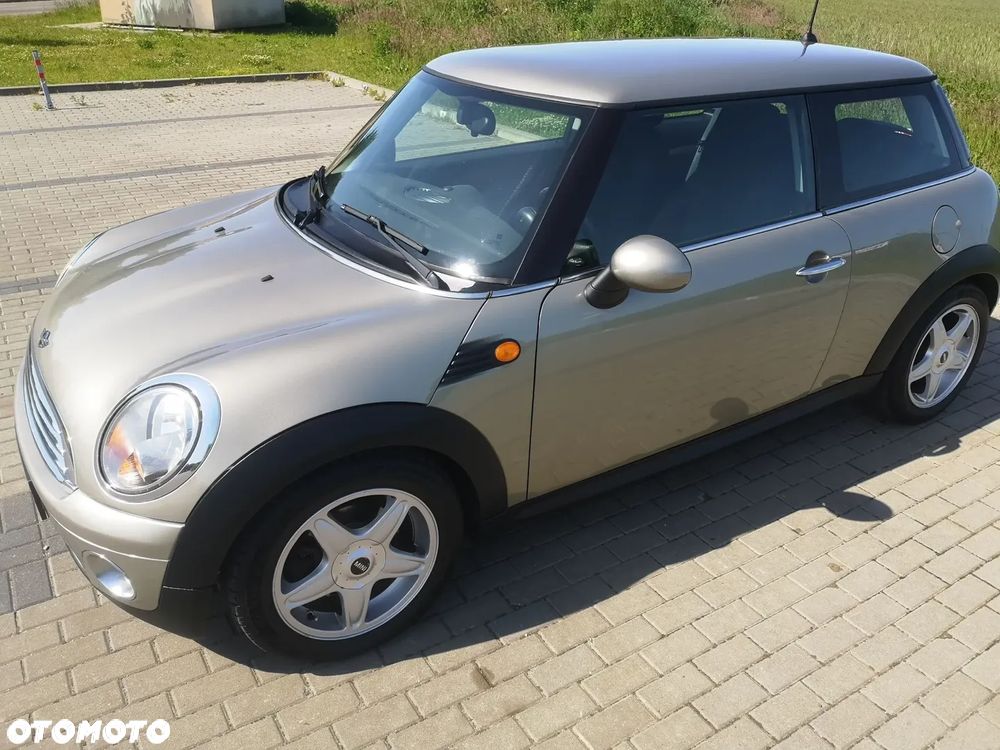 MINI Cooper Standard - 13