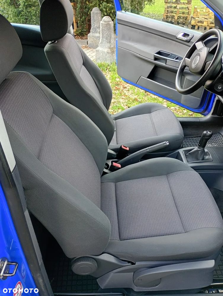 Volkswagen Polo 1.2 12V Comfortline - 18