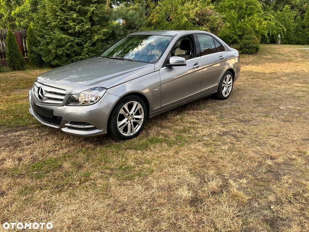 Mercedes-Benz Klasa C 180 CGI BlueEFFICIENCY Avantgarde - 5