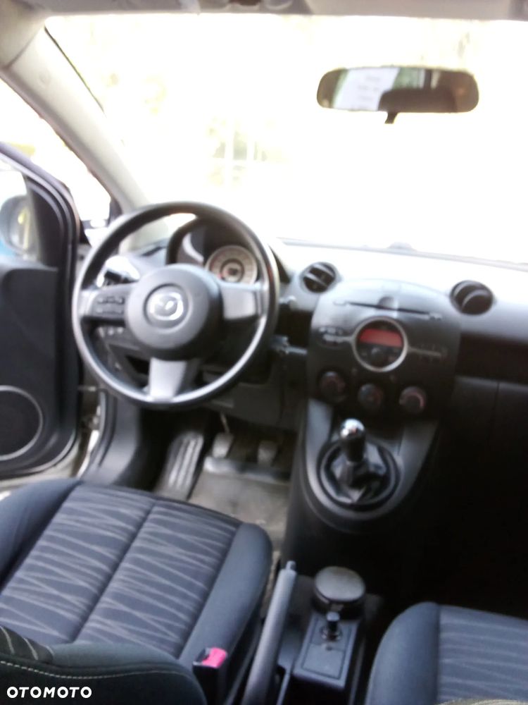 Mazda 2 - 2