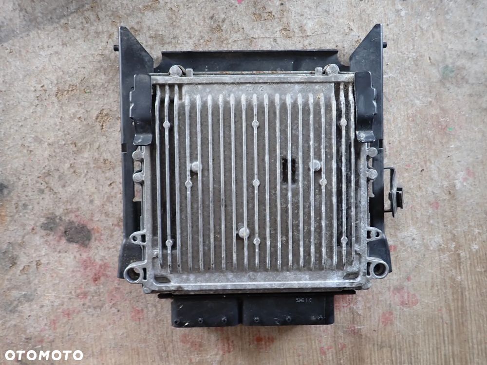 MERCEDES W211 KOMPUTER STEROWNIK SILNIKA A6421508278 - 2