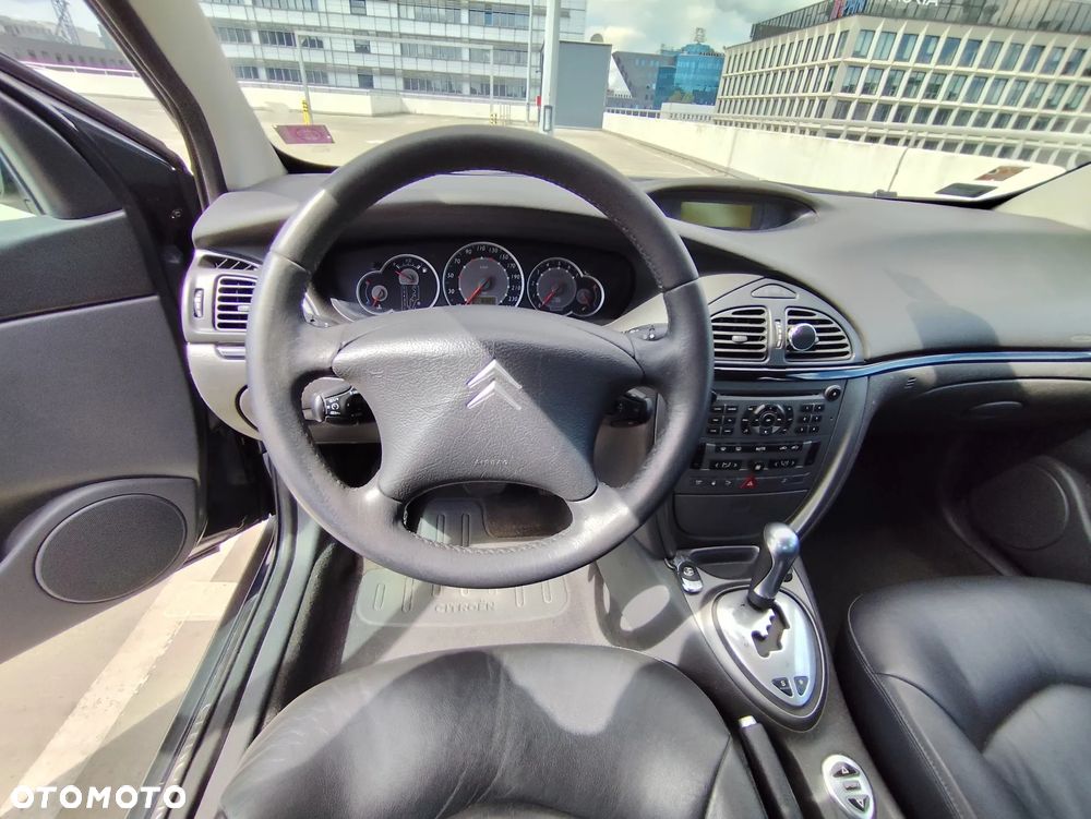 Citroën C5 II 2.0 HDi Exclusive - 16