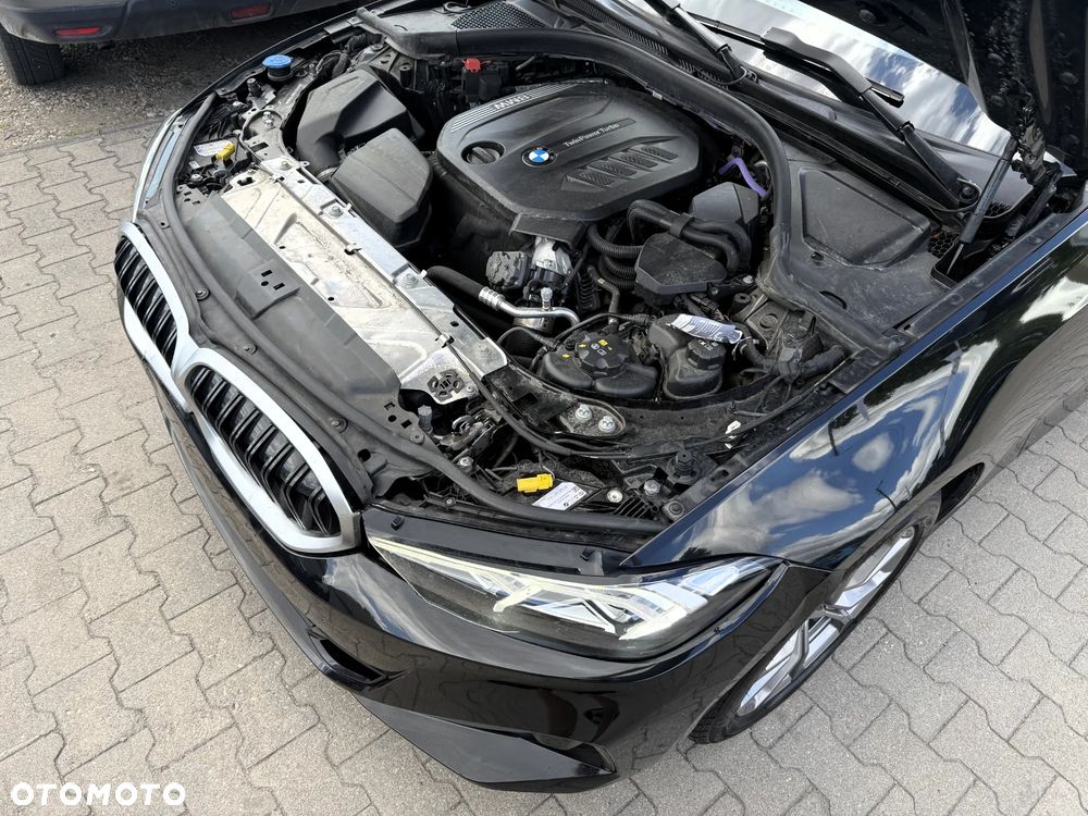 BMW Seria 3 320d xDrive MHEV Sport Line - 9