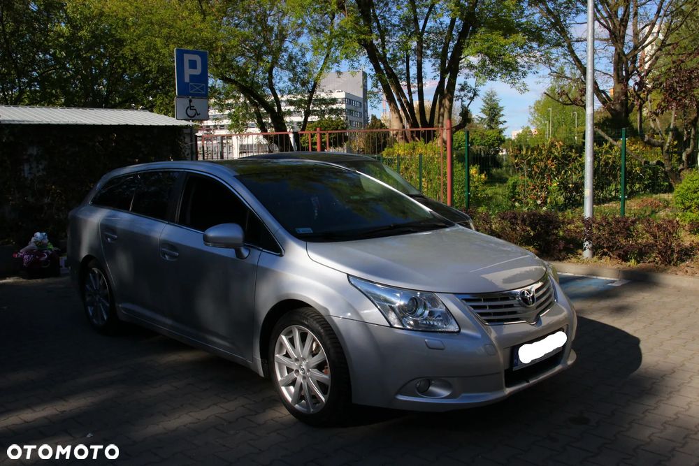 Toyota Avensis 2.0 Prestige NAVI - 4