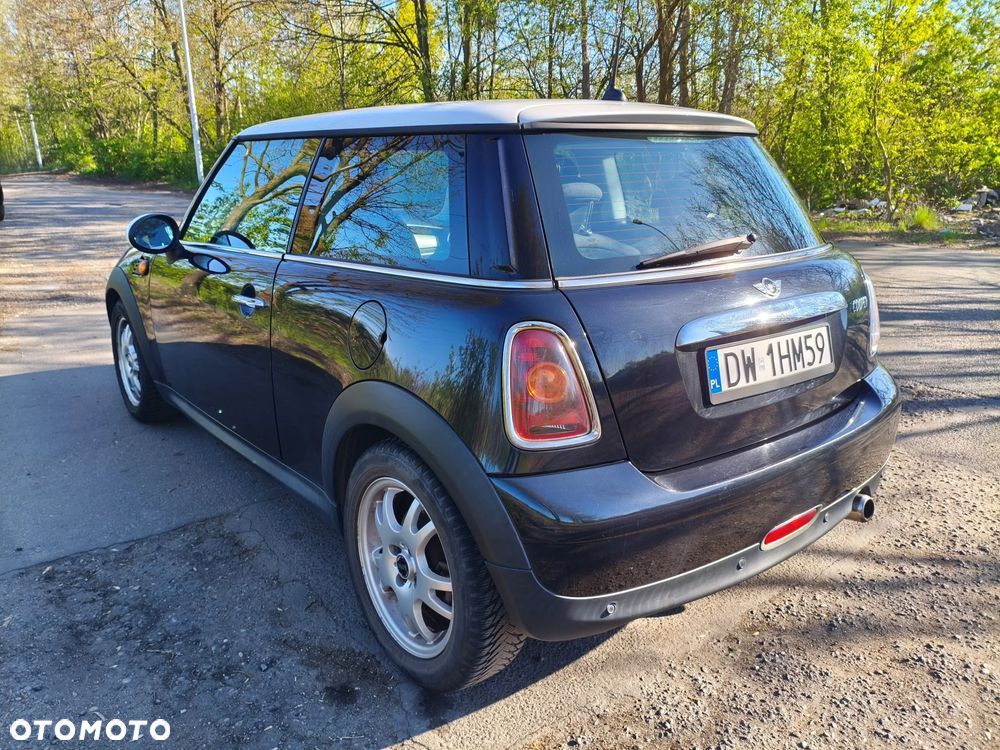 MINI Cooper Standard - 3