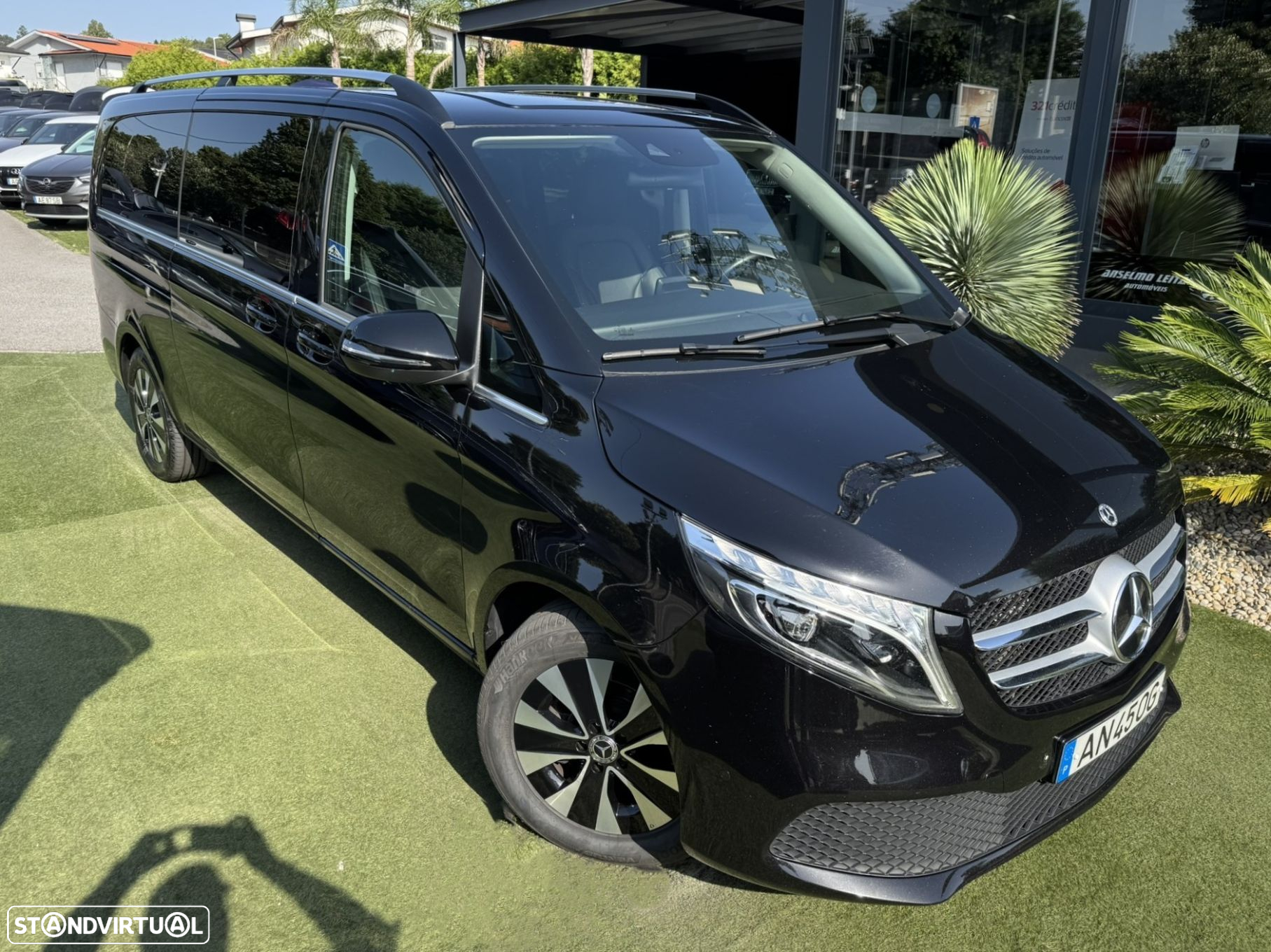 Mercedes-Benz V 300 d Longo Avantgarde - 8