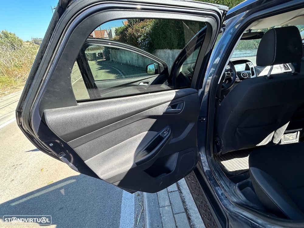 Ford Focus SW 1.6 TDCi Trend - 13