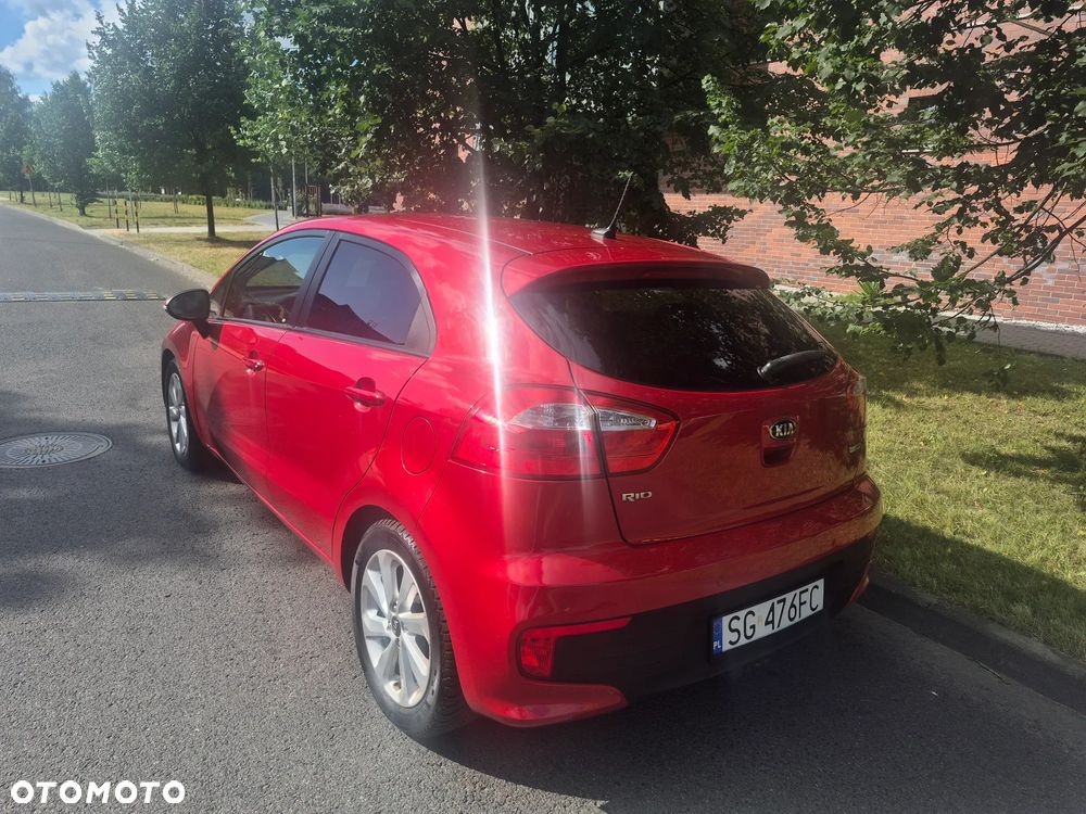 Kia Rio 1.2 Dream Team Edition - 3