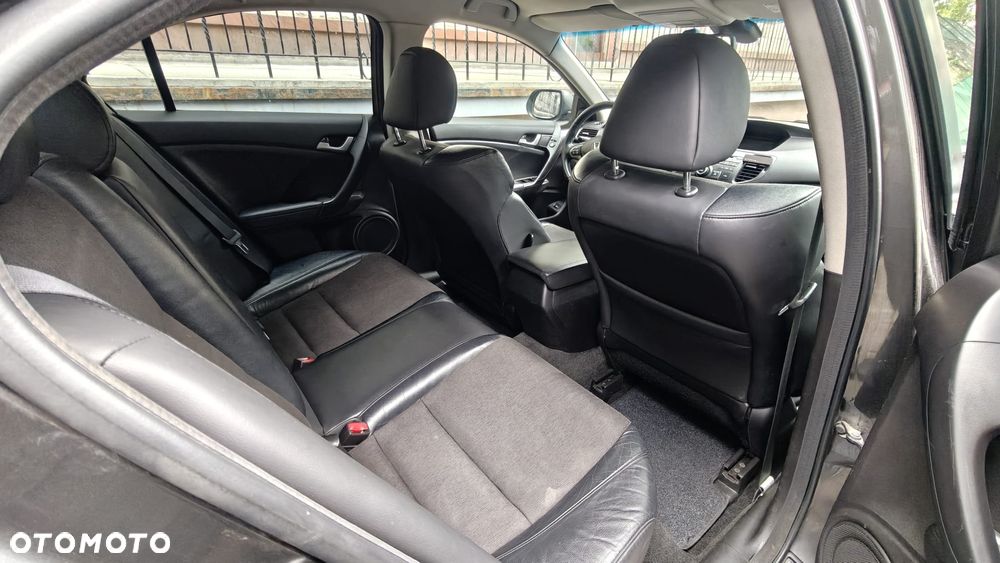 Honda Accord - 24