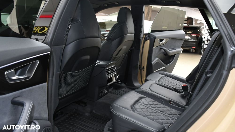 Audi Q8 - 11