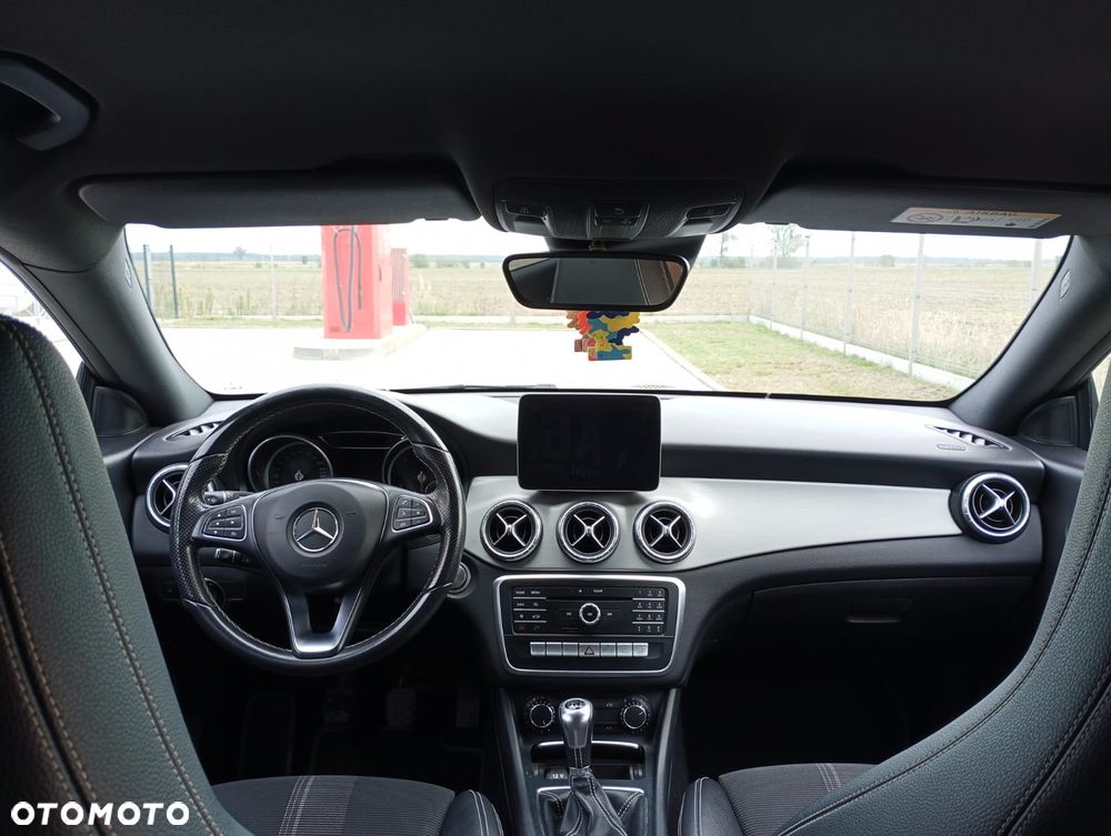 Mercedes-Benz CLA - 5