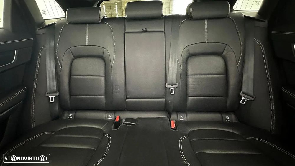 Jaguar F-Pace 2.0 P400e AWD R-Dynamic Black - 54