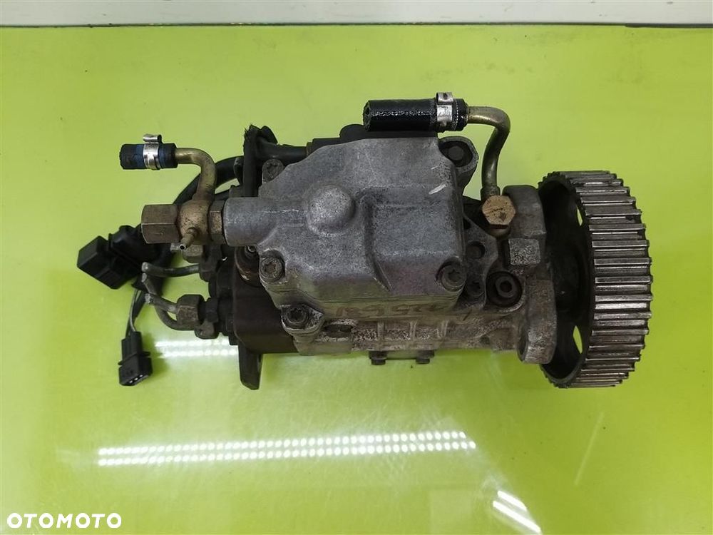 Pompa wtryskowa VW Passat B5 1996-2000 1,9 TDI 0460404959 028130115A - 4