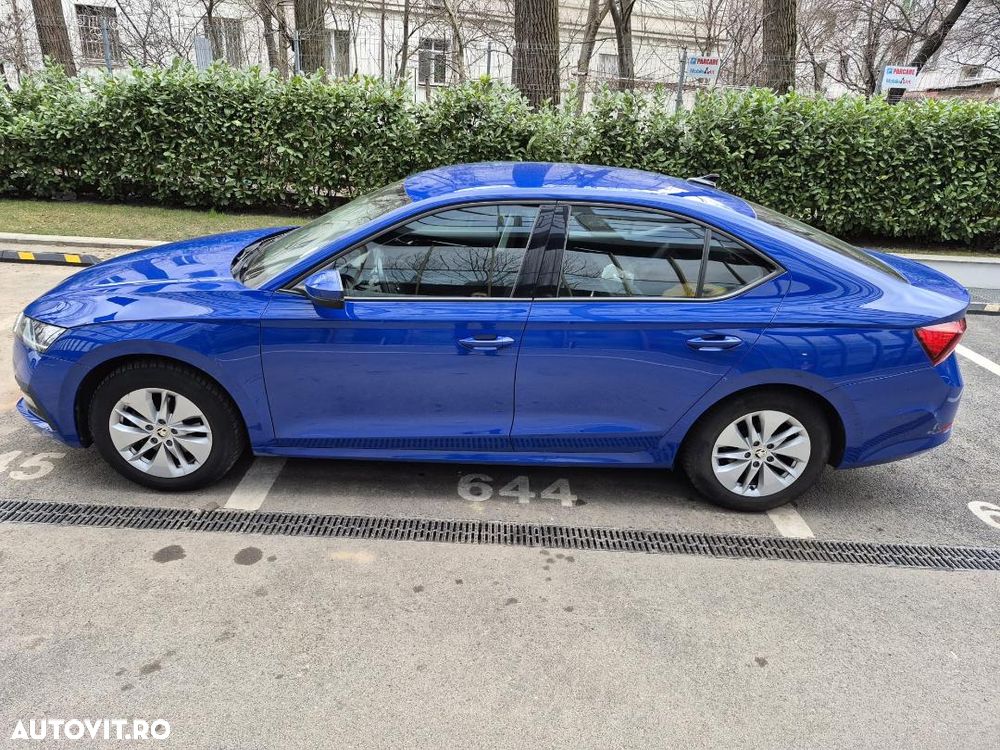 Skoda Octavia 2.0 TDI DSG Ambition - 3