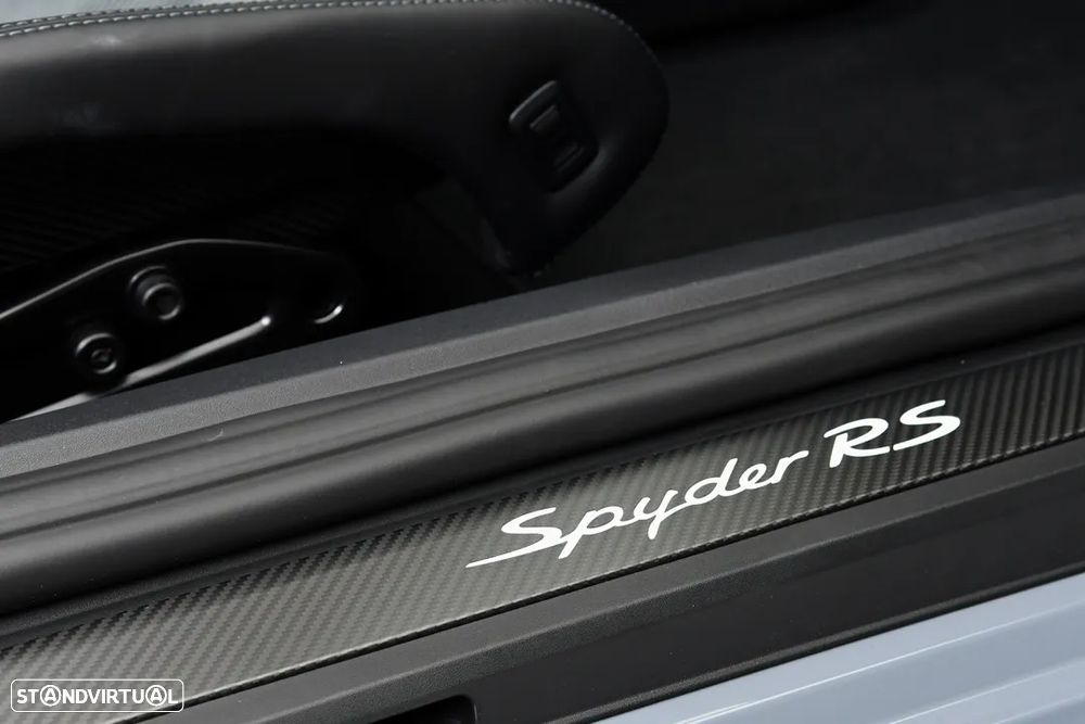 Porsche 718 Spyder RS - 19