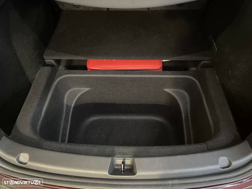 Tesla Model Y Long Range Tração Integral - 36
